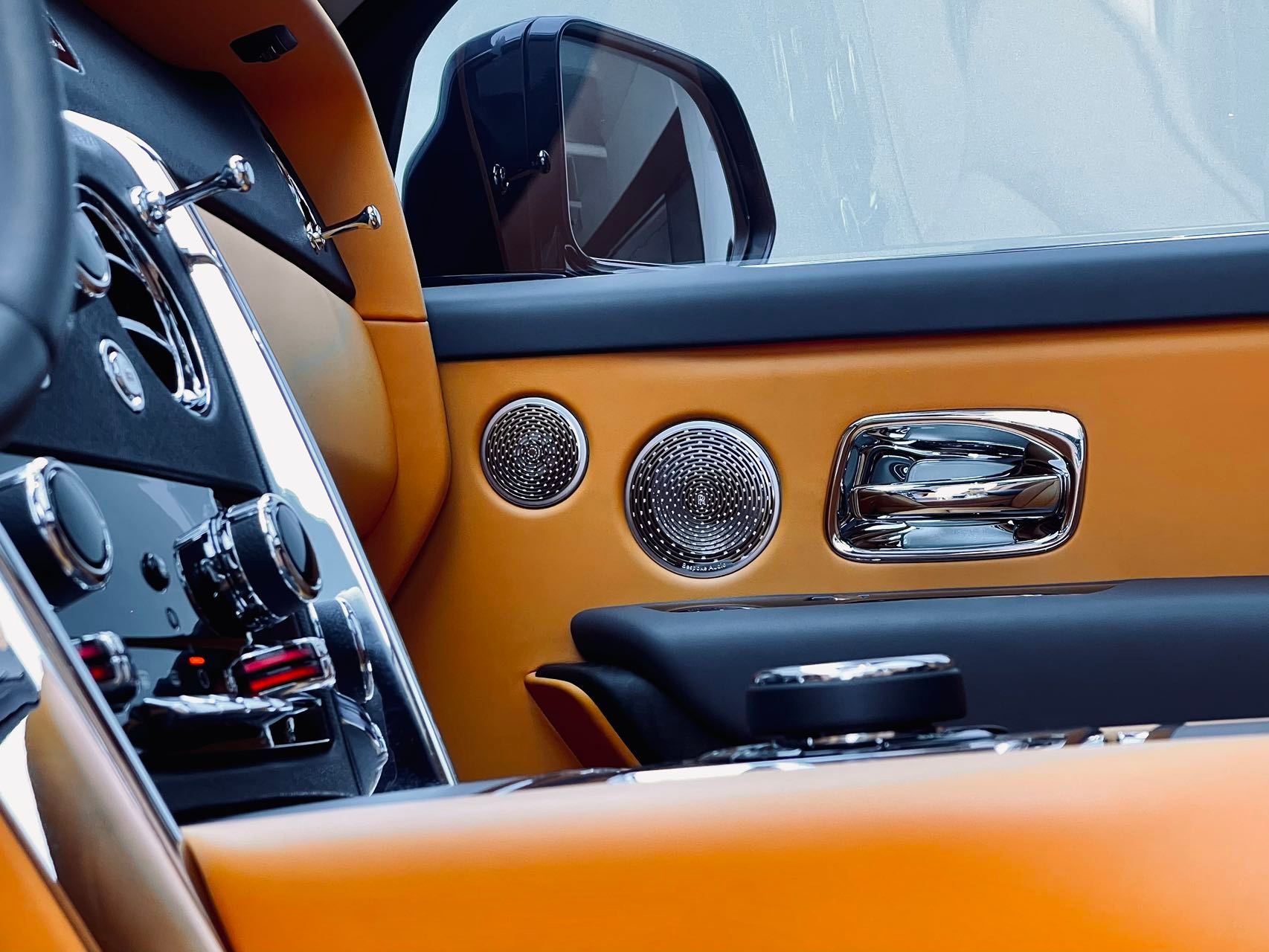 SUV气场这一块 还是要看正品库里南