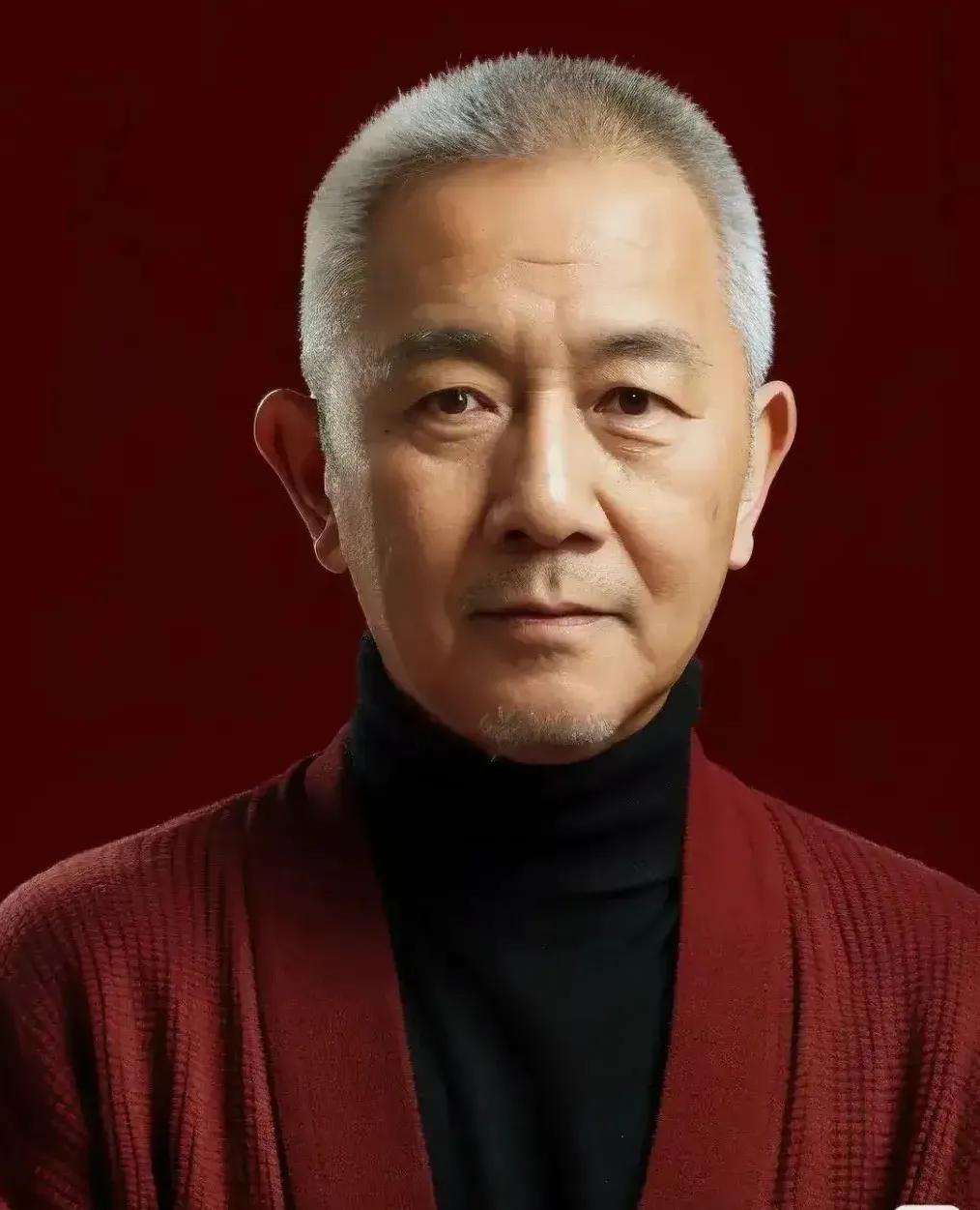 现在时间是深夜12点38分，这个时候还有成千上万个条友正在头条里闲逛，他们都是5