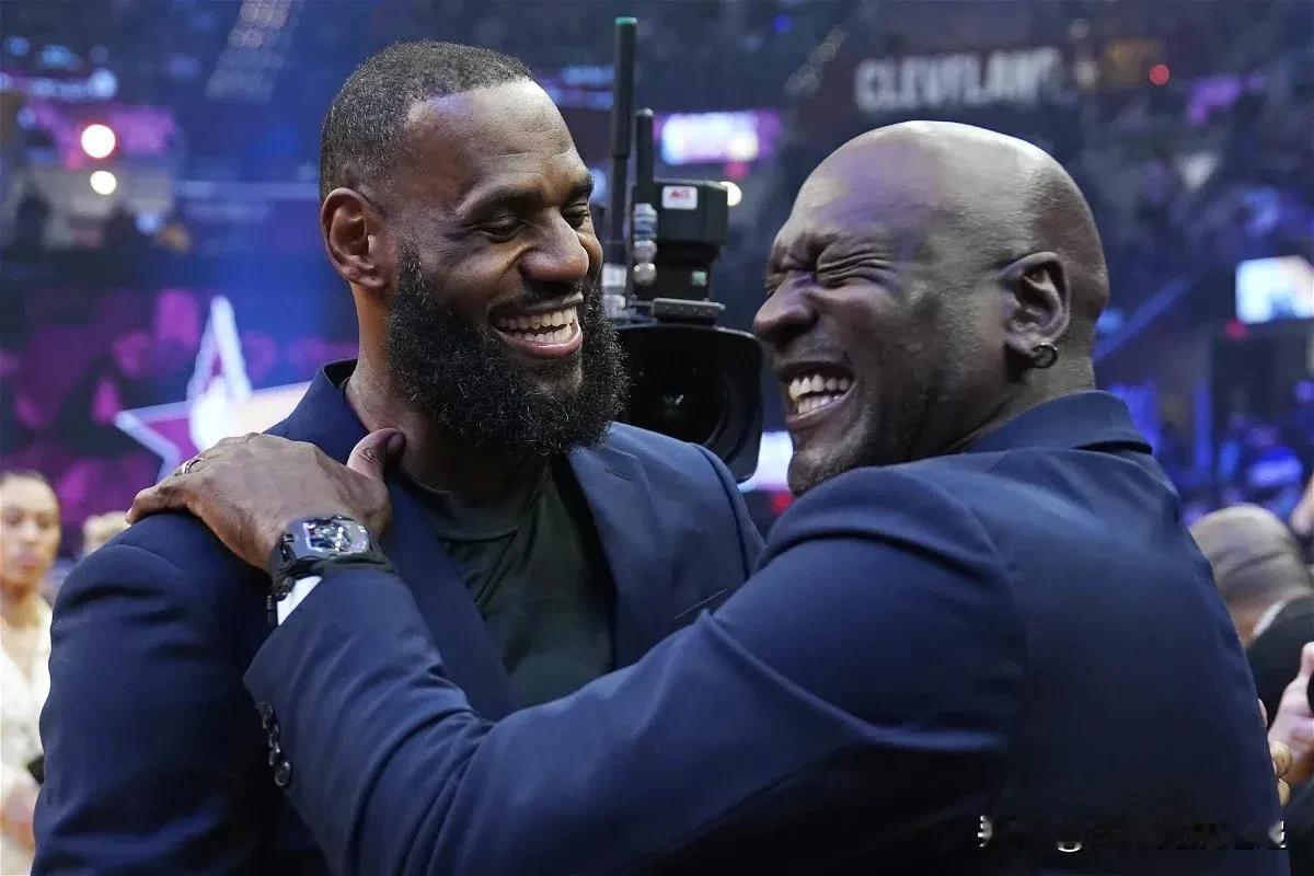 MJ 退役时
投中12,192 次
12,345 投篮未进
32,292 分
有