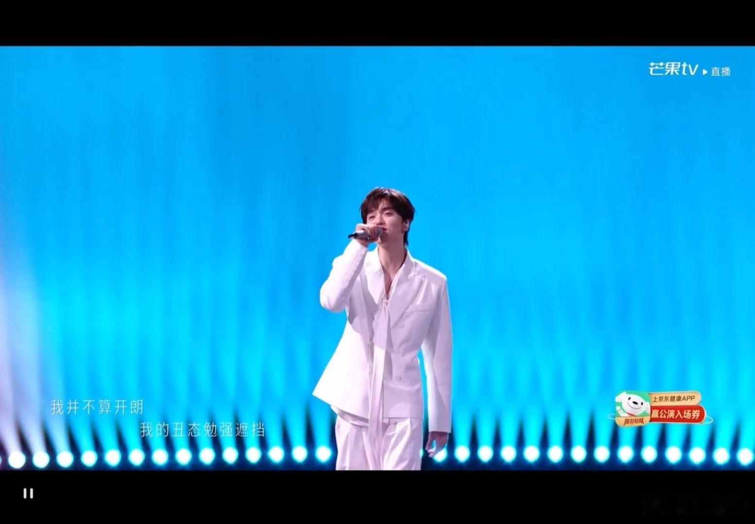 管健嘉晨抑人高音披荆斩棘特别喜欢管健嘉晨这一段演绎，绵长不断的高音如同一声长叹，