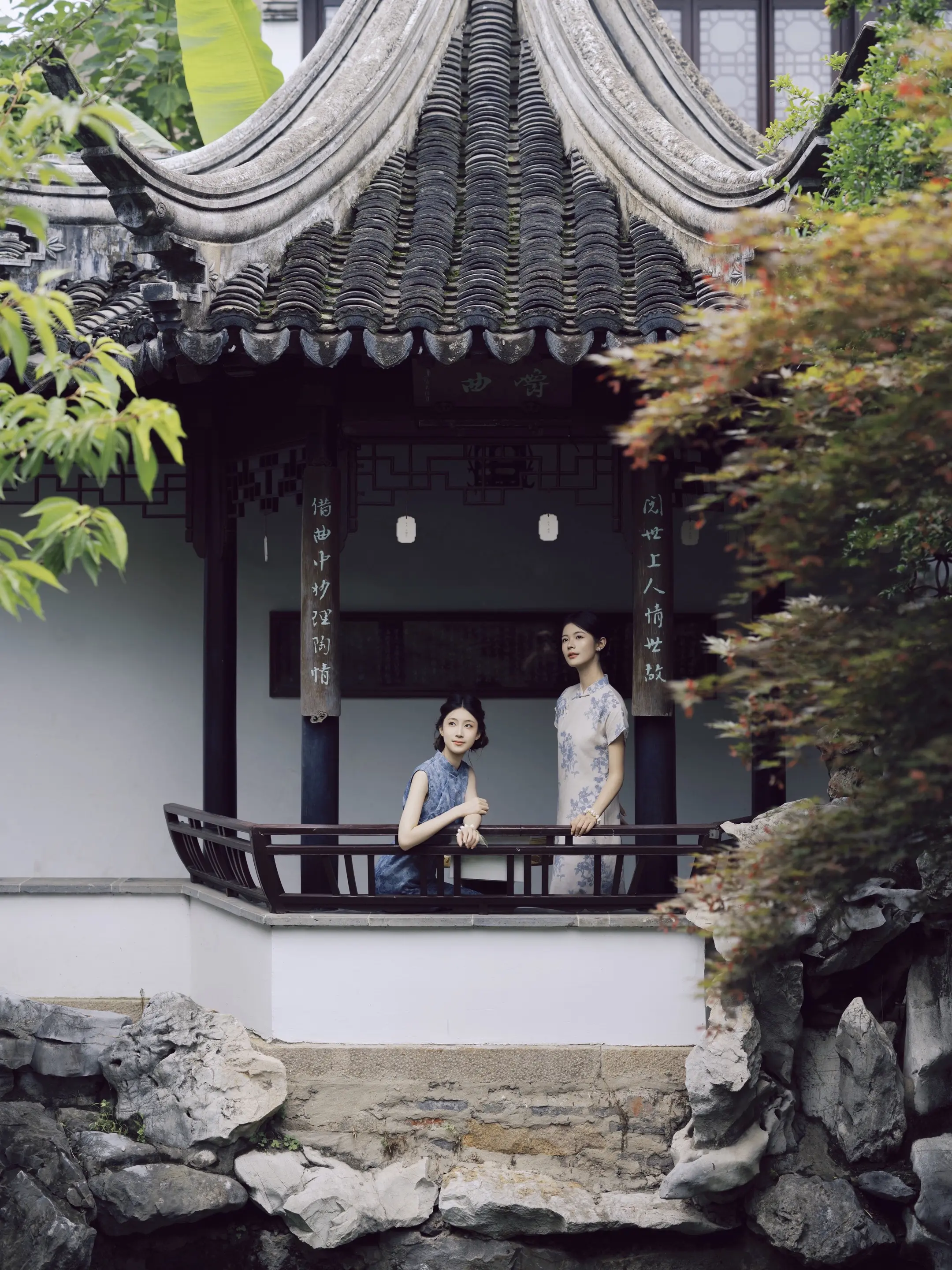 双人旗袍。