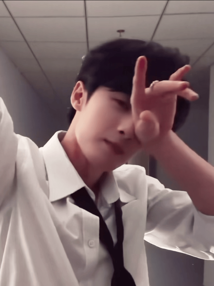 檀健次现在怎么也开始有油腻路线了 