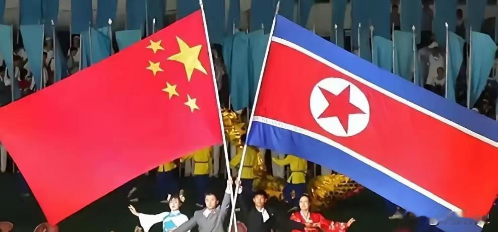 中朝情谊有多铁？西方智库点破关键：中国遇冲突，朝鲜必出手
朝鲜这份情，中国14亿