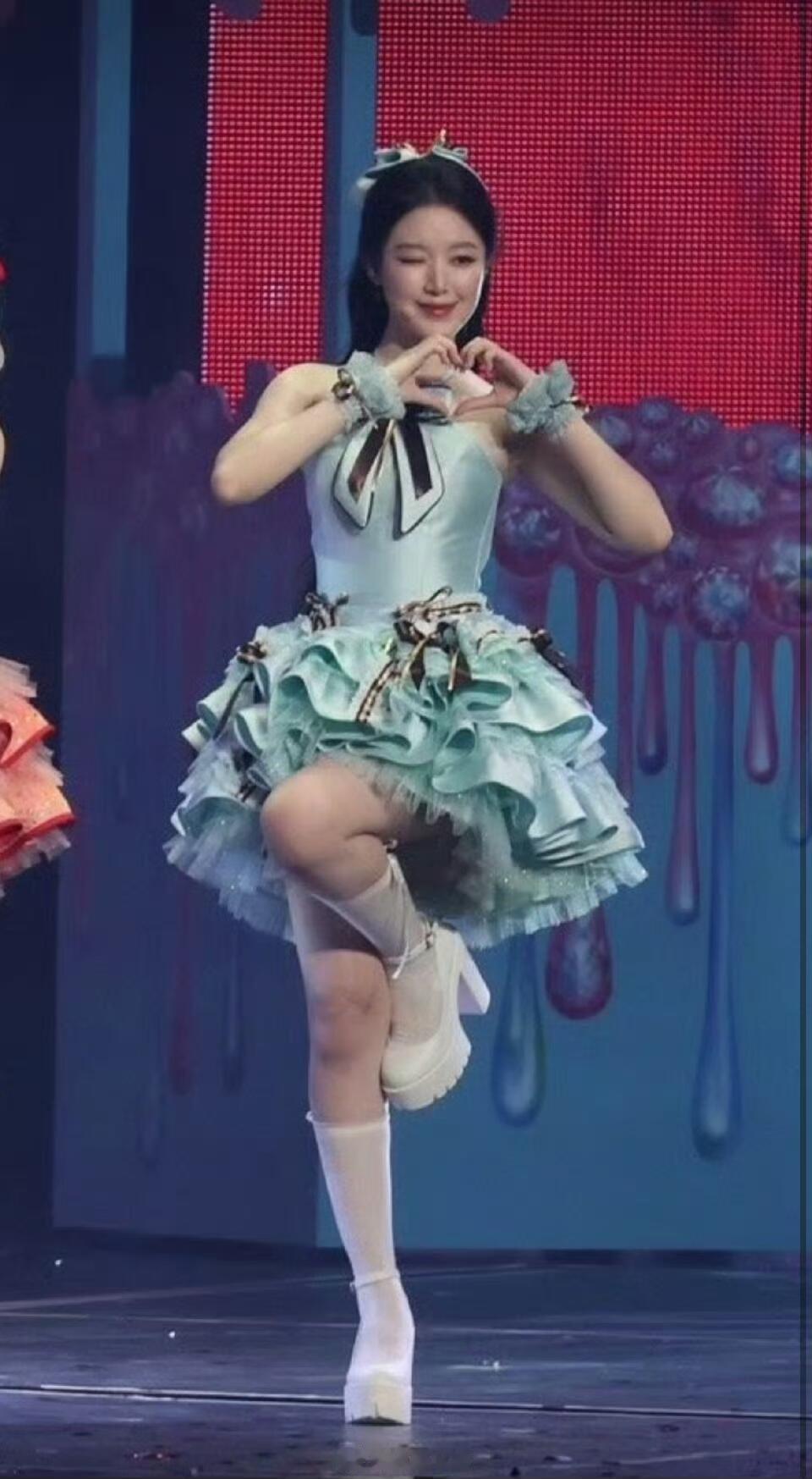谁敢相信这是叶舒华 ​​​