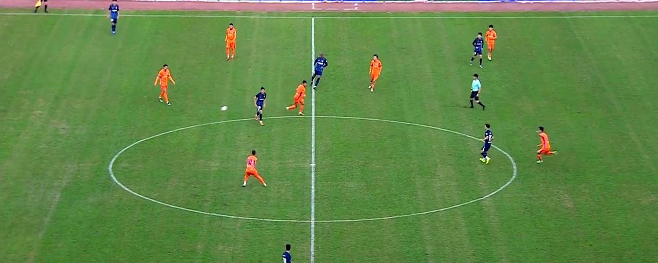 中超联赛今天下午在武汉三镇的主场，进行了2025赛季中超最后一场比赛，上半场0：