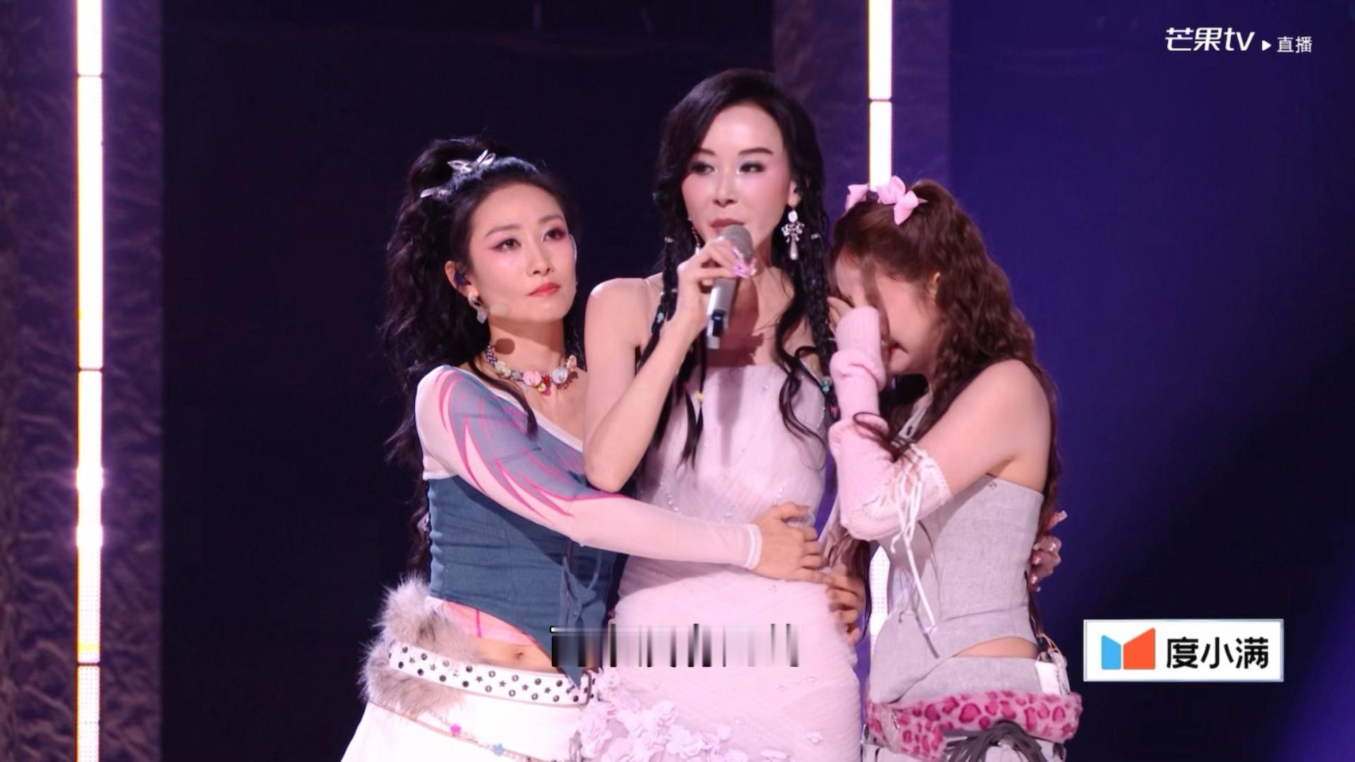 我直接膜拜萧蔷女王👸🏻“谁敢让我的队员走，我走！”“我领导无方，应该是我来负