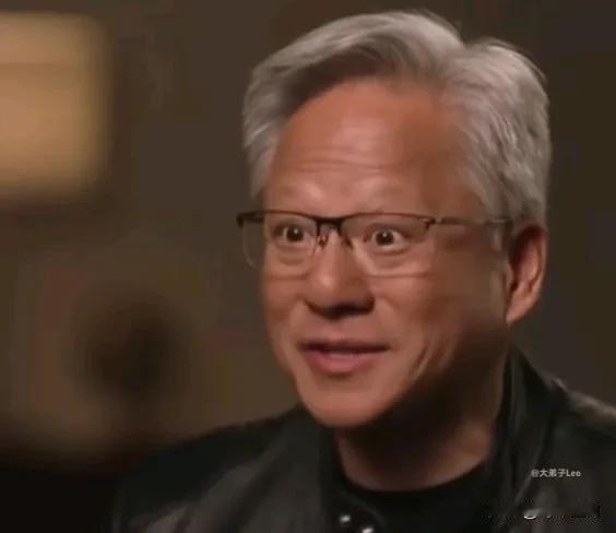 黄仁勋来华前接受了CNN专访，谈到了当下热炒话题-中美AI竞争

老黄表示，限制