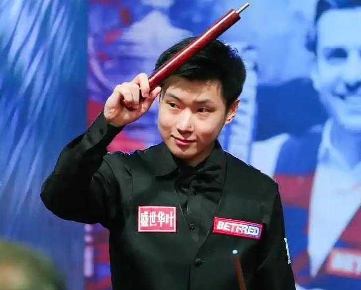 2次关键逆转，赵心童4-2干掉克星肖恩·墨菲，强势闯进四强！
       斯诺