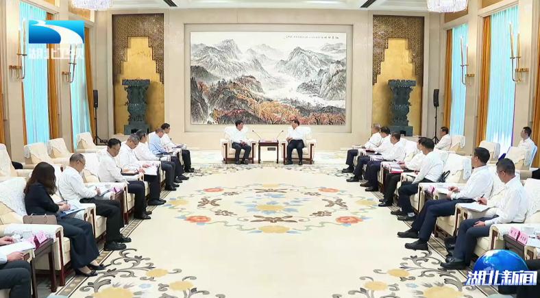 8月14日，湖北省领导在武汉会见中国东方航空集团有限公司董事长、党组书记王志清一