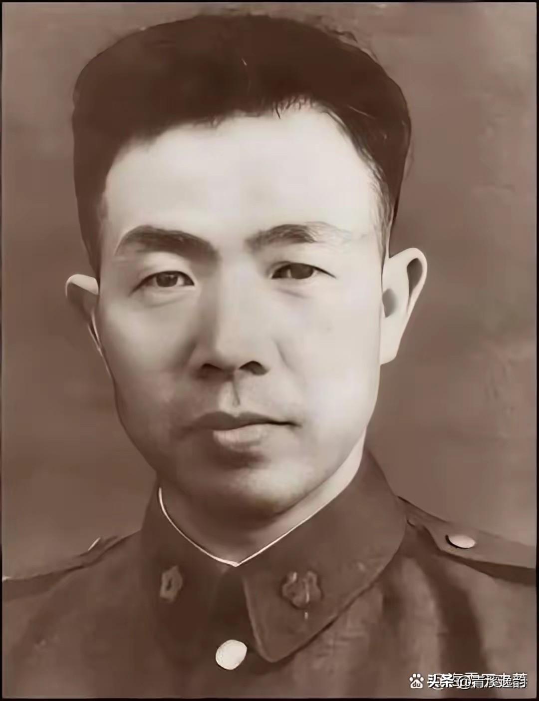 原国民党新七军长李鸿（黄埔5期），在长春投诚后，解甲归田后回湖南老家，1950年