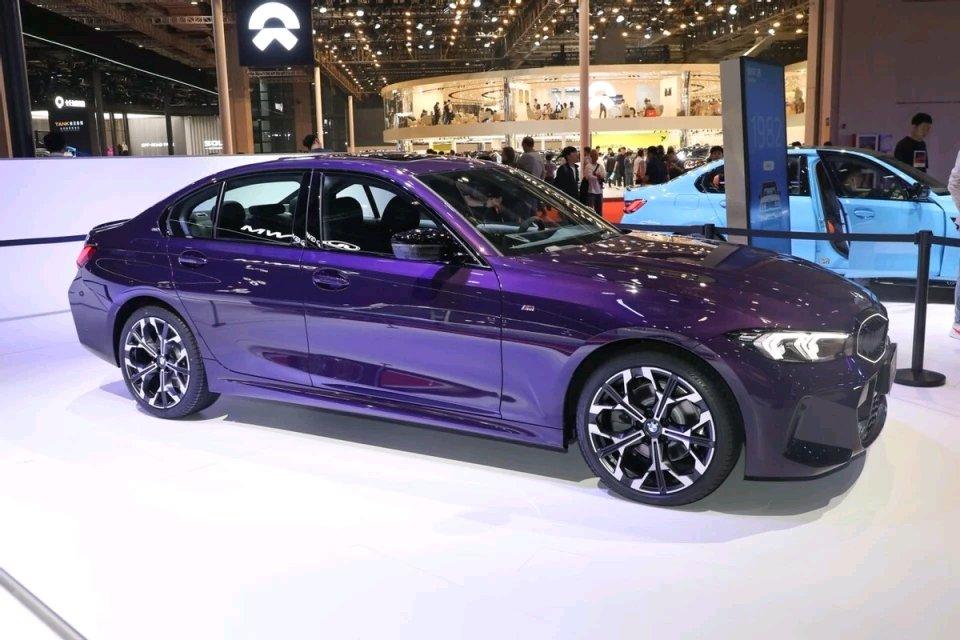 在电车盛行的当下，很多人仍愿意买油车。和三位新车主聊过后，发现原因还挺多样。
李