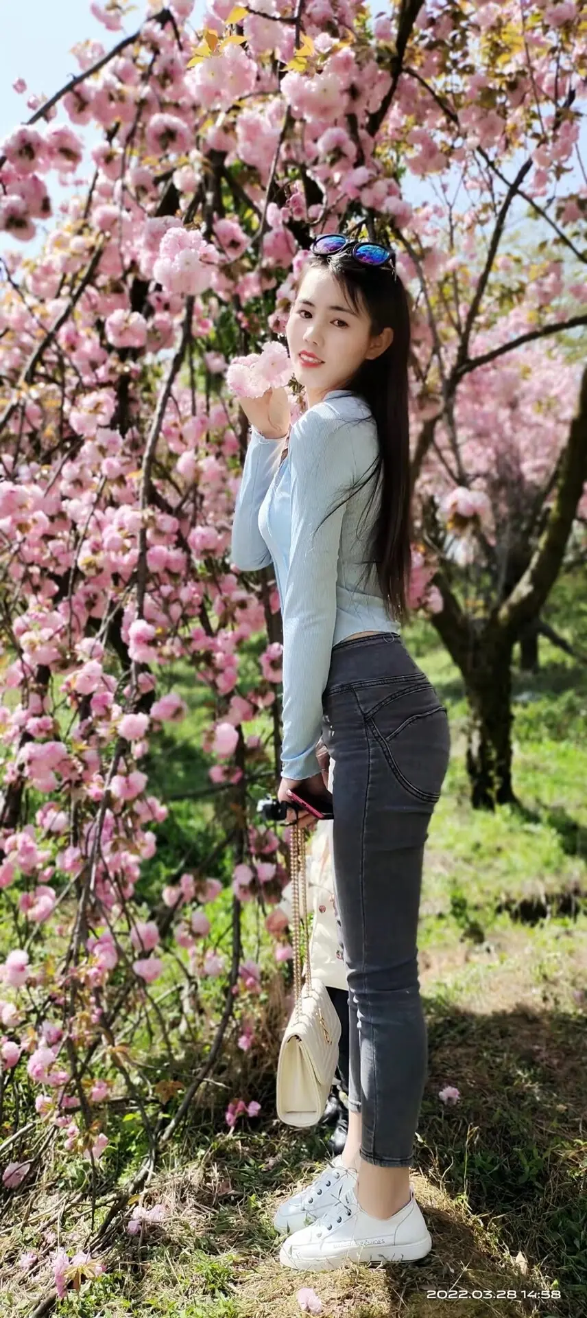 男人女人都要有一个家才得行！所谓成家立业，都是要先。成家才立业