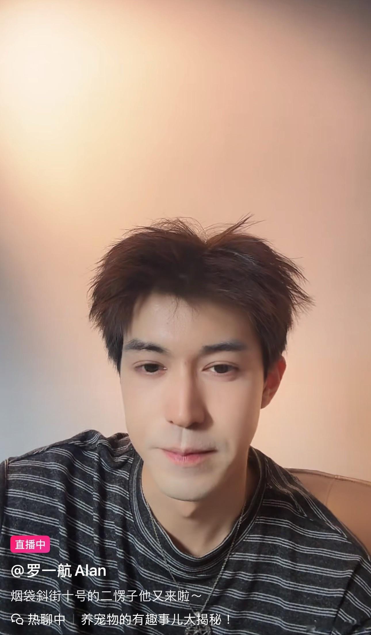 ？咋了您也要重返海底吗 