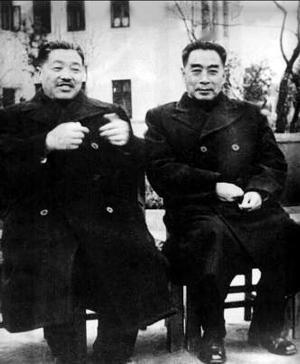 [太阳]1936年，红军胜利会师后，周总理一脸愁容的问贺龙：以后谁来统一指挥大军