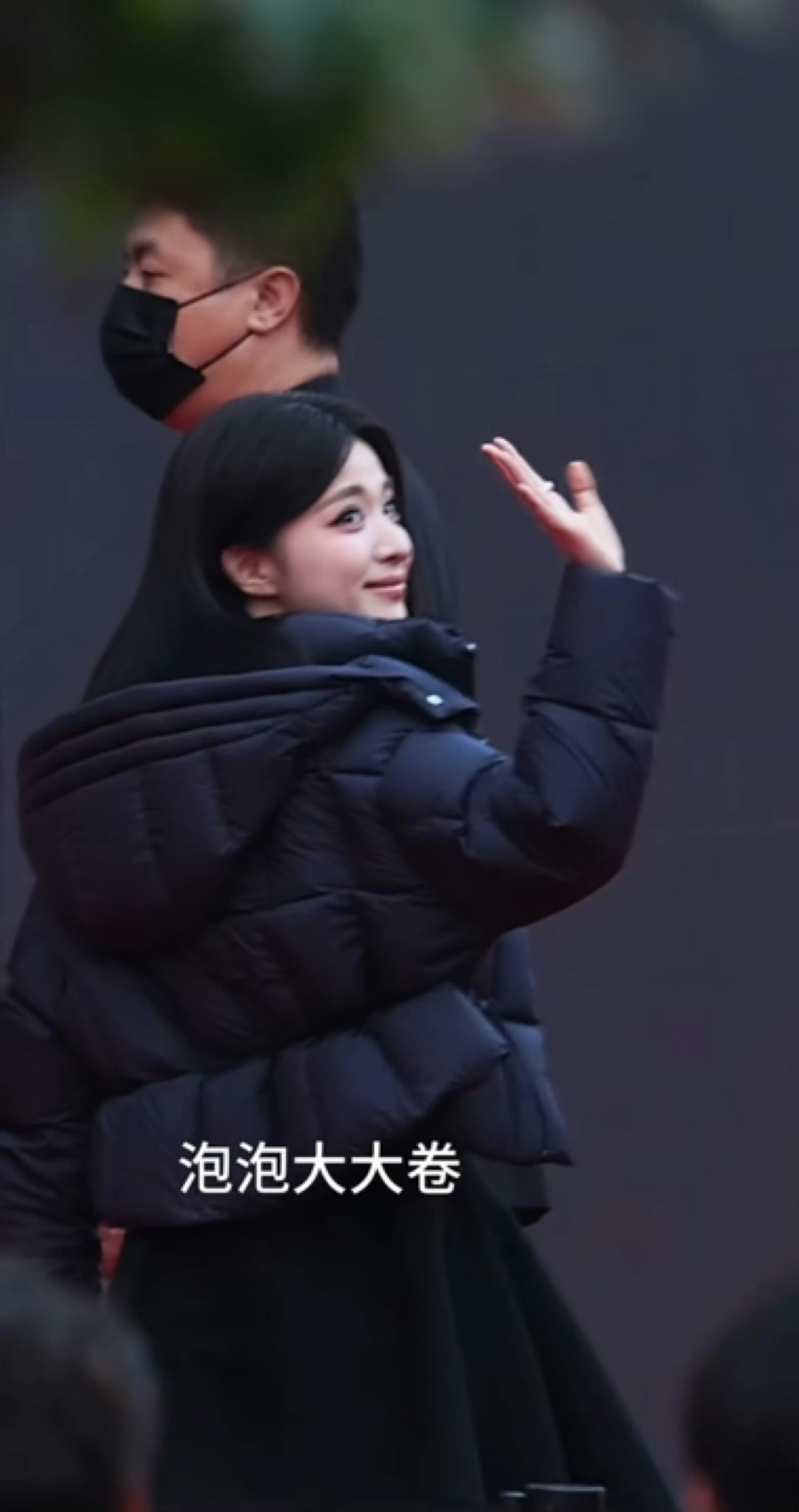 转圈360度和粉丝打招呼🙋🏻俺们船儿这个萌啊啊啊啊啊啊🥺王楚然 ​​​