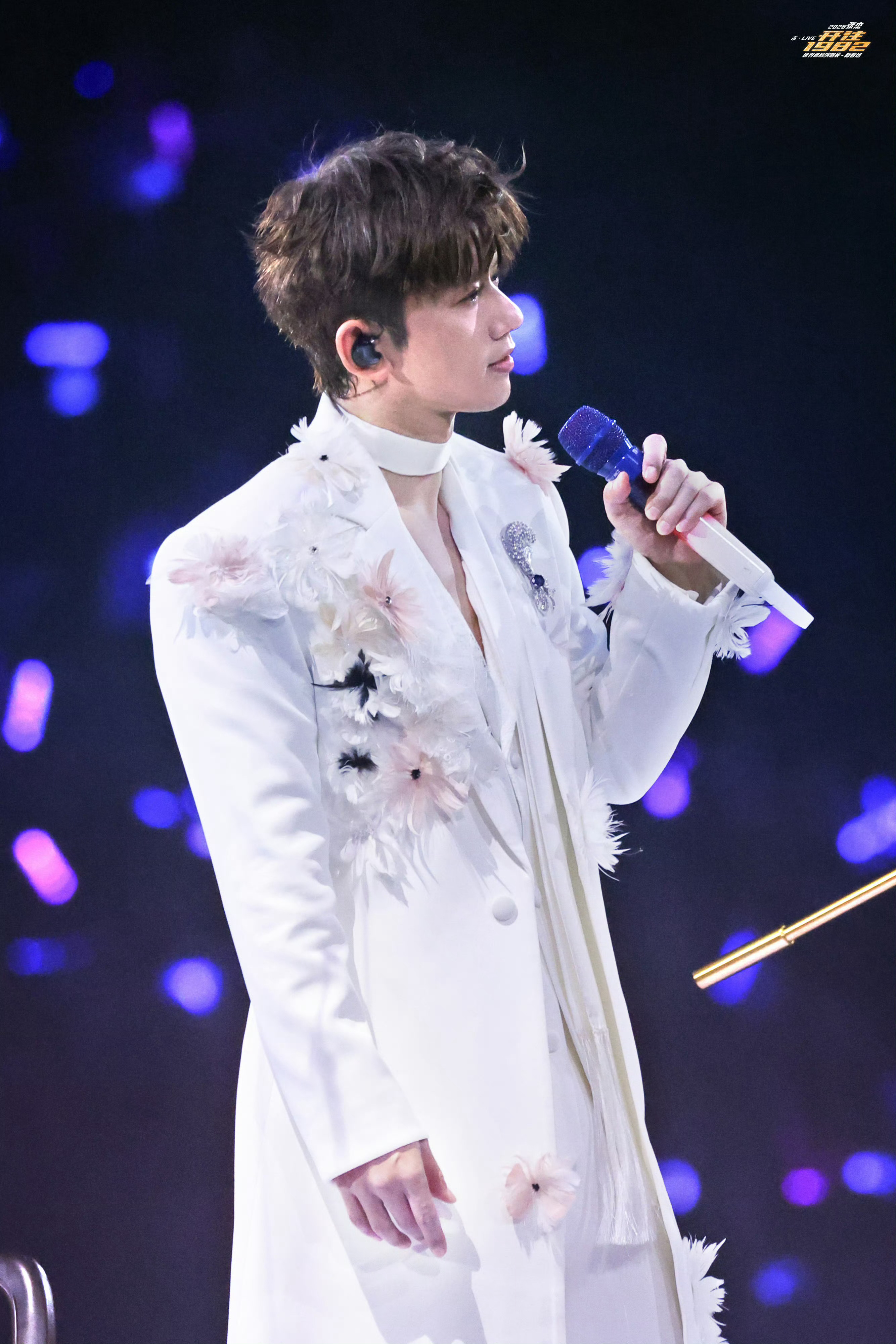 张杰张杰演唱会 zj张杰 zj张杰华语live王 zj张杰北京演唱会“光在驱散恶