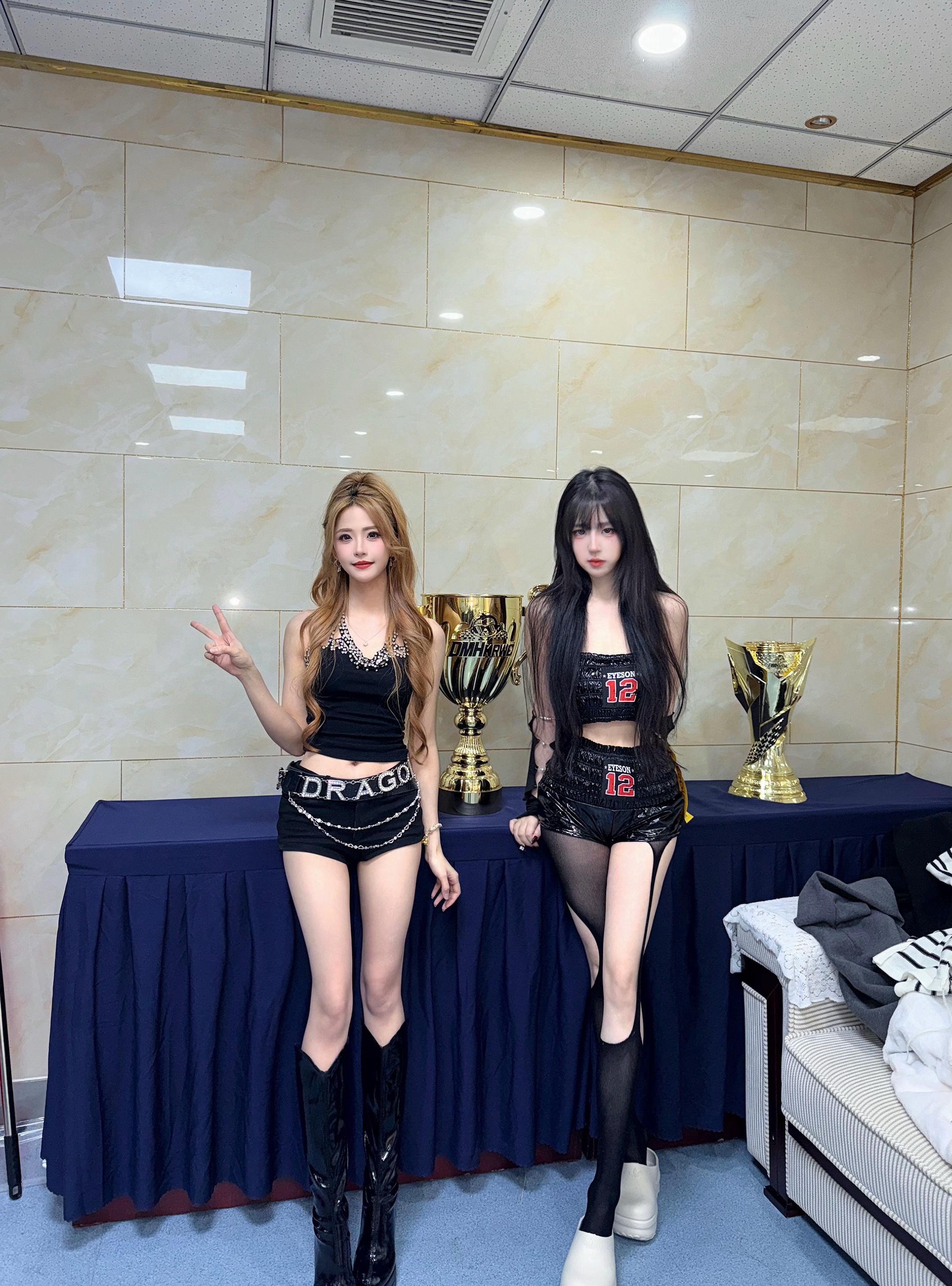 拜托不要对小狗冰冷冷啦