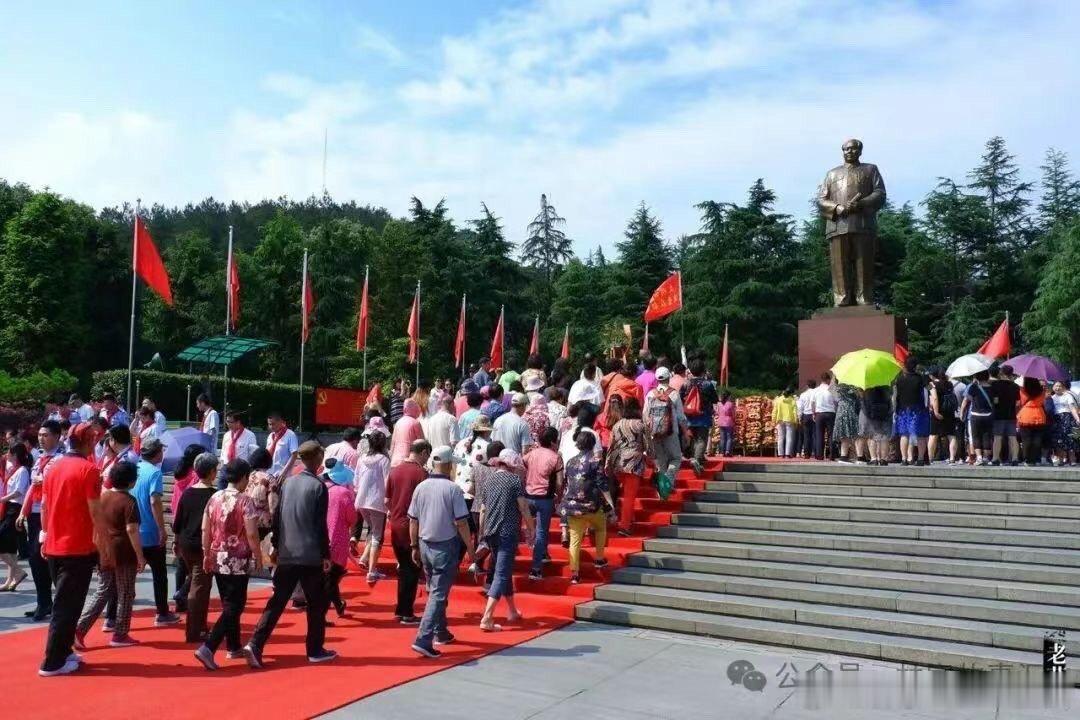 【为什么人民从未忘记毛主席？答案就在这里！】这年头说理想，是会被嘲笑的。说信仰，