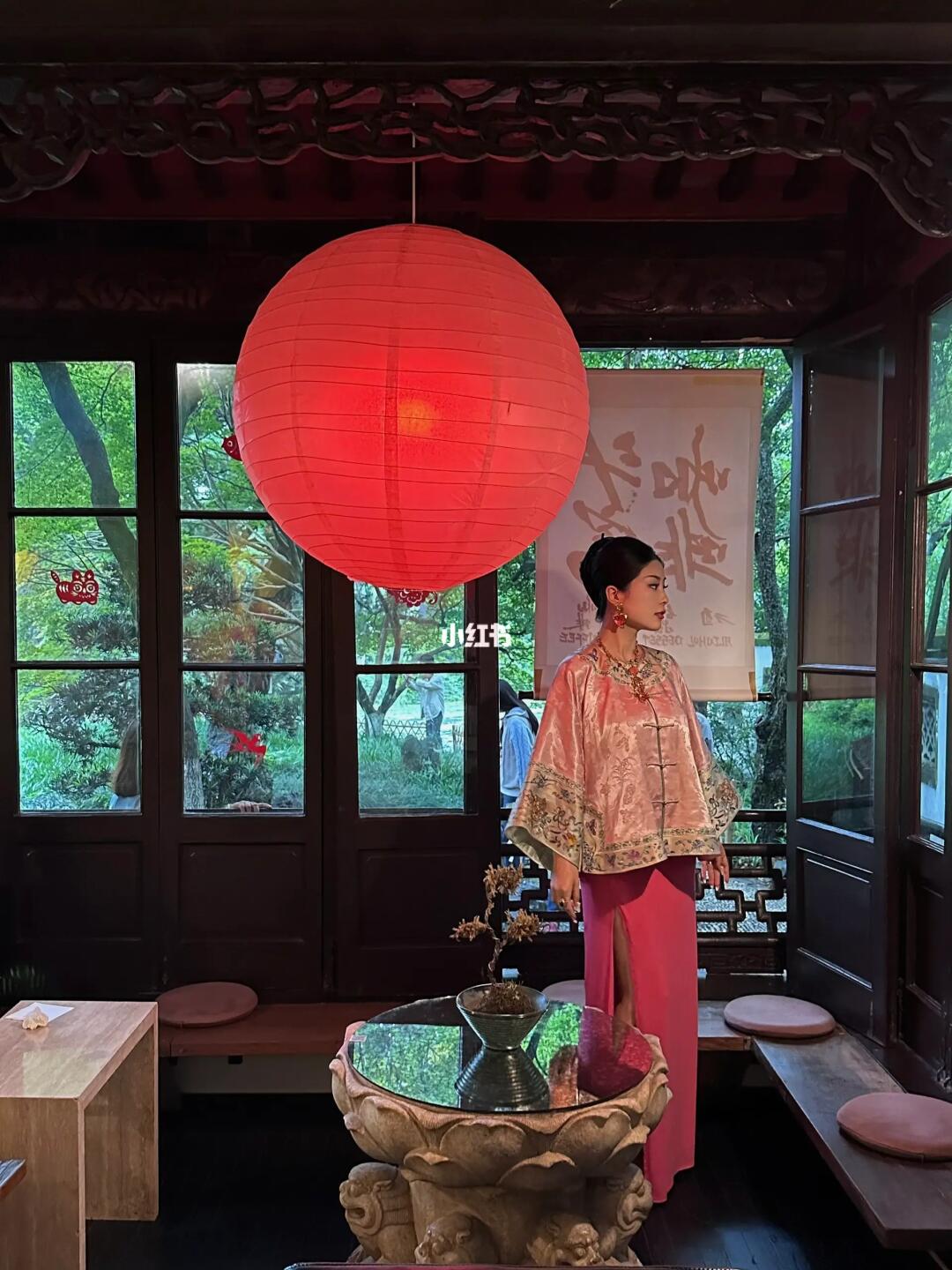 西湖后花园 听雨 吃茶