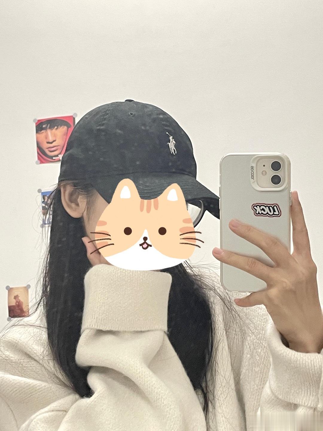 该从箱底翻出厚衣服出来穿咯[doge]#广东人乱穿衣服的季节又到了# ​​​