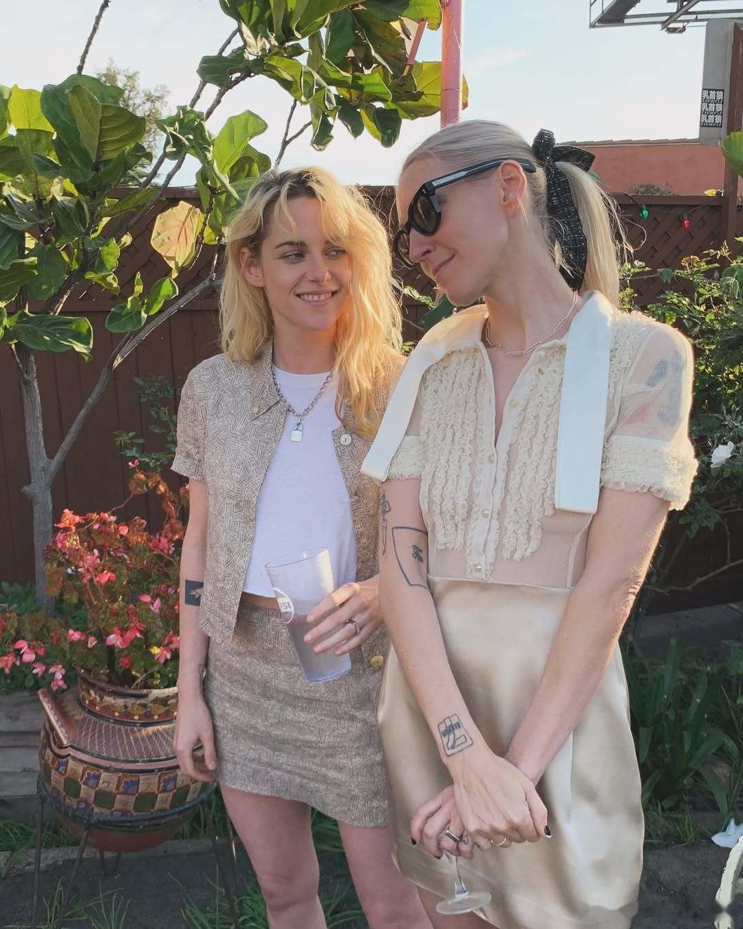 Kristen Stewart克里斯汀斯图尔特和Dylan meyer，新婚妇妇