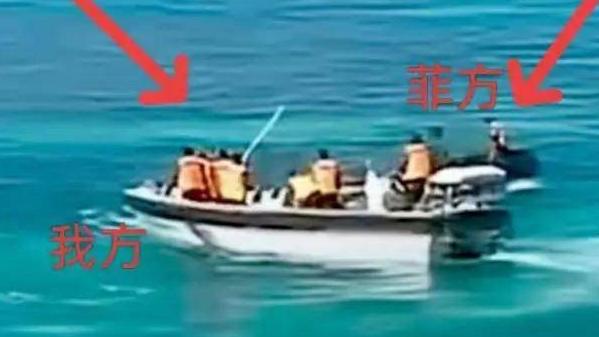 菲律宾在仁爱礁的海域转运伤员。全程在中国海警的监控之下，这一行动是中国在坚决维护