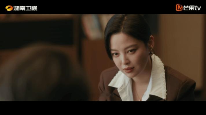 不知道辛芷蕾的原声很美妙女神蒙上眼原声出镜，法庭戏气场瞬间拉满。感觉他的台词功底