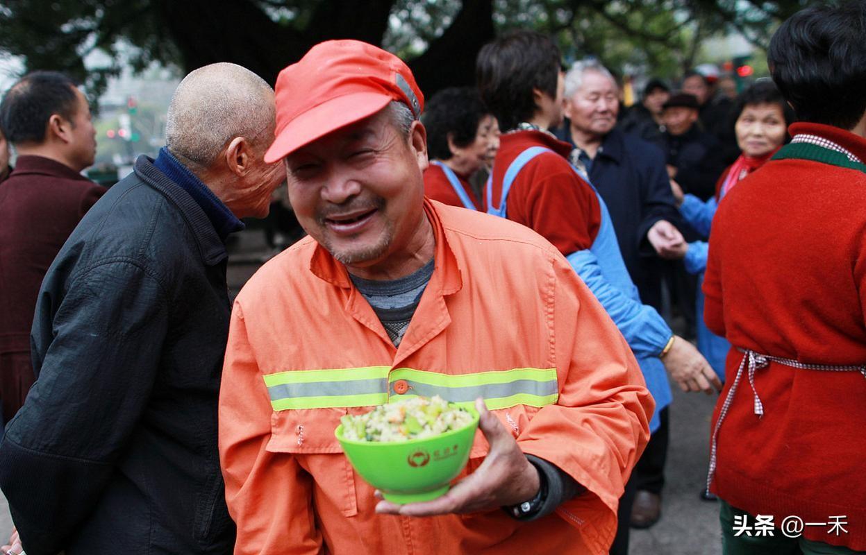 重磅民生新规落地！7月起超龄打工人有专属保障，工伤保险强制全覆盖
 
超多中老年