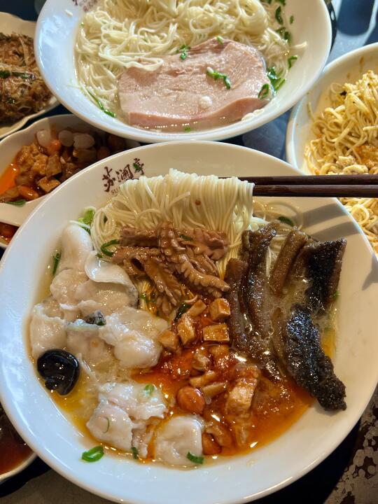 苏州拙政园…本地人经常去吃的面馆！