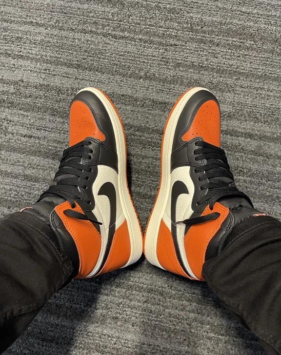 今日通勤鞋：AJ1/扣碎shattered backboard
鞋控的日常 通勤