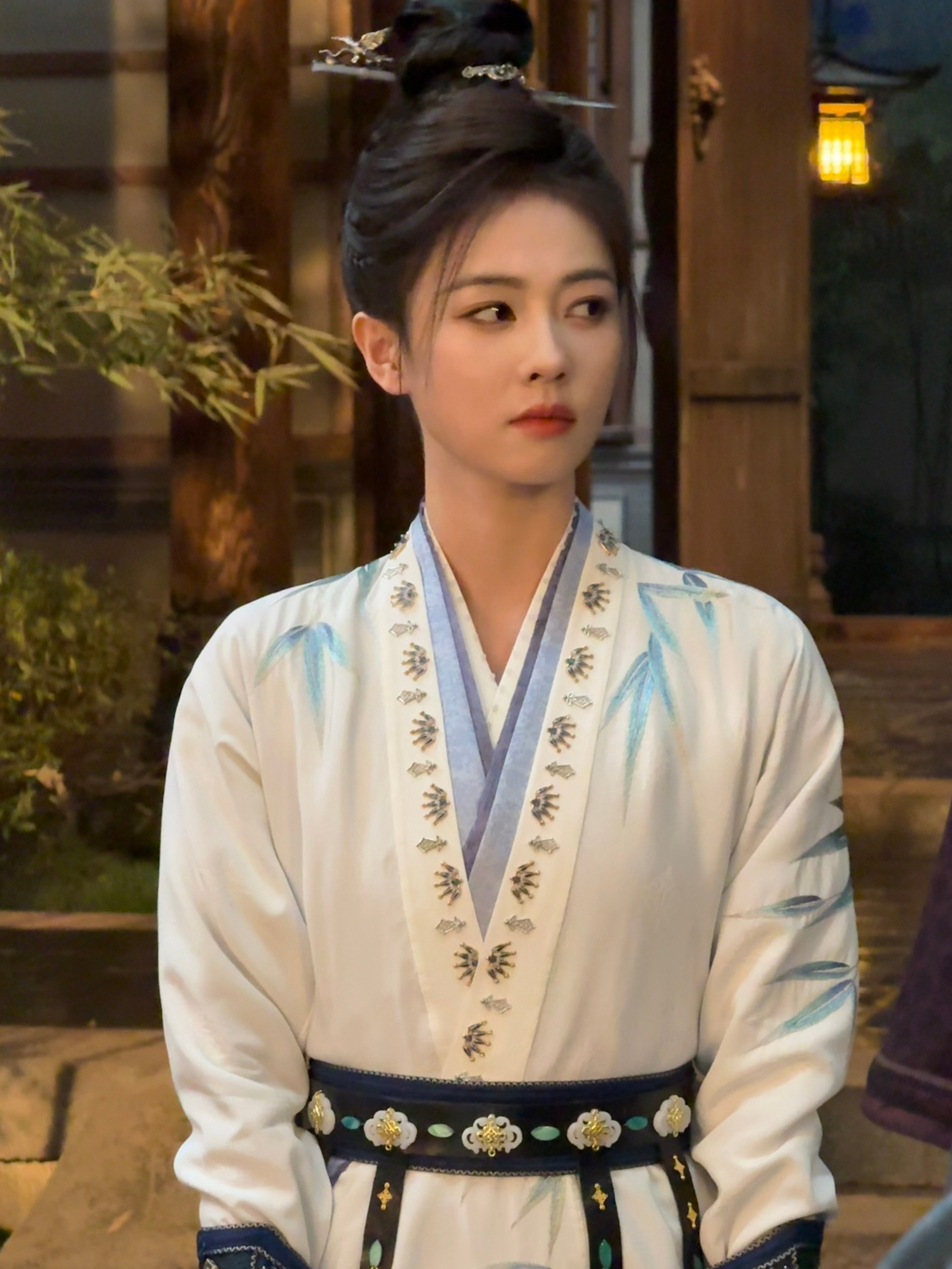 白鹿   在复制粘贴的时代，你是手写的诗