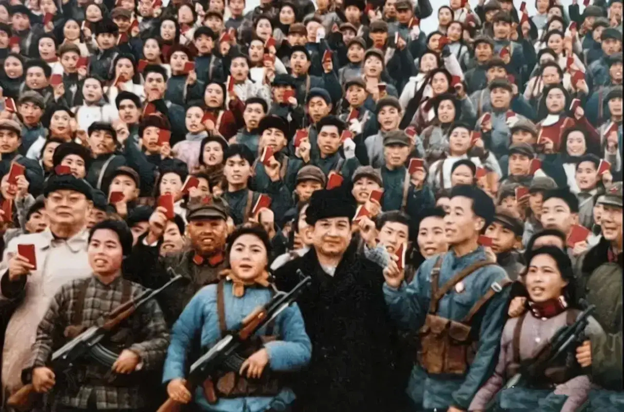 1971年，南京。西哈努克访问南京，许世友等人陪同。 ​​​