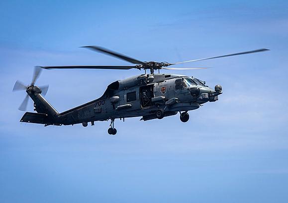 美国一天掉两个飞机，引的人浮想联翩，主要是这个地方是在南海，说实话，这本不应该是