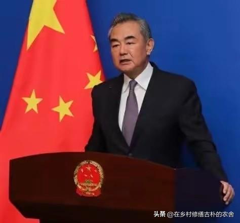 刚刚注意到王毅外长对日本首相的最新称呼变了，从直呼其名“高市早苗”改成了“日本现