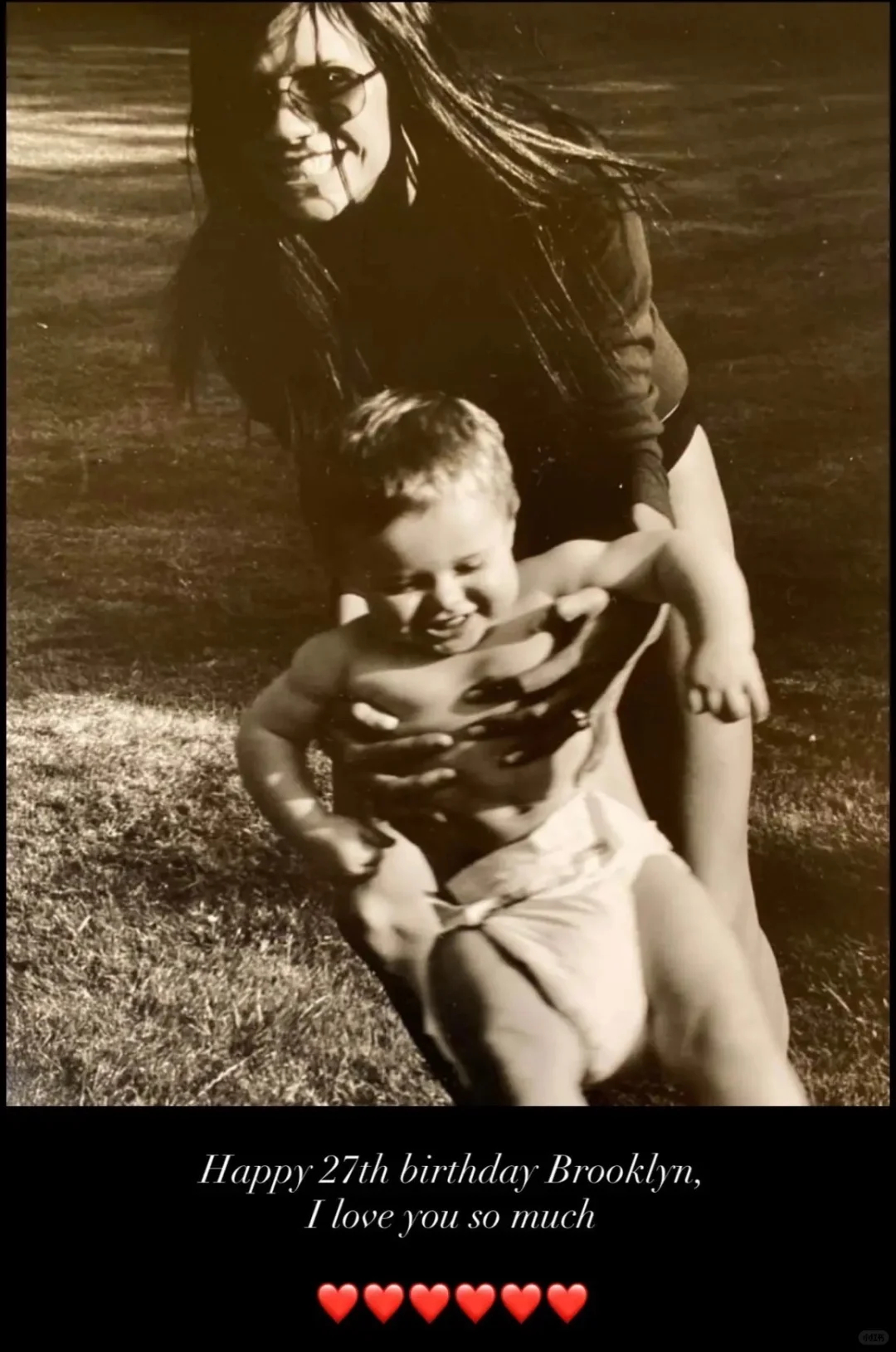 贝克汉姆夫妇给大儿子庆生 在布鲁克林·贝克汉姆27岁生日这天，作为父母的贝克汉姆