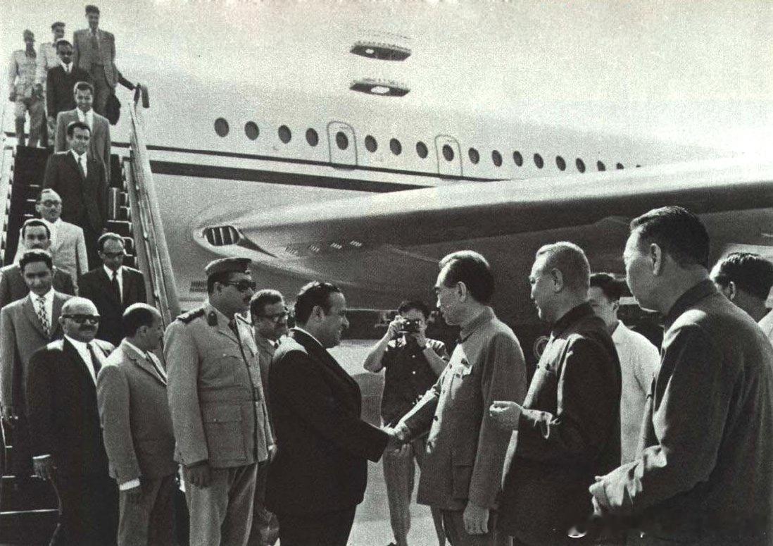 1972年7月16日阿拉伯也门共和国总理兼外交部长穆赫辛-艾哈迈德-艾尼率领的政