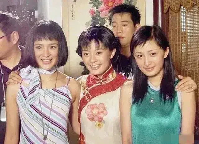 早年的孙俪与杨幂，你第一眼认出来了吗 ​​​