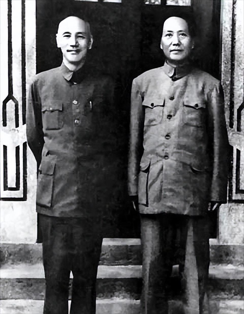 [微风]1975年，蒋介石在人生最后一个春节给毛主席发去了一封电报，希望了却他的