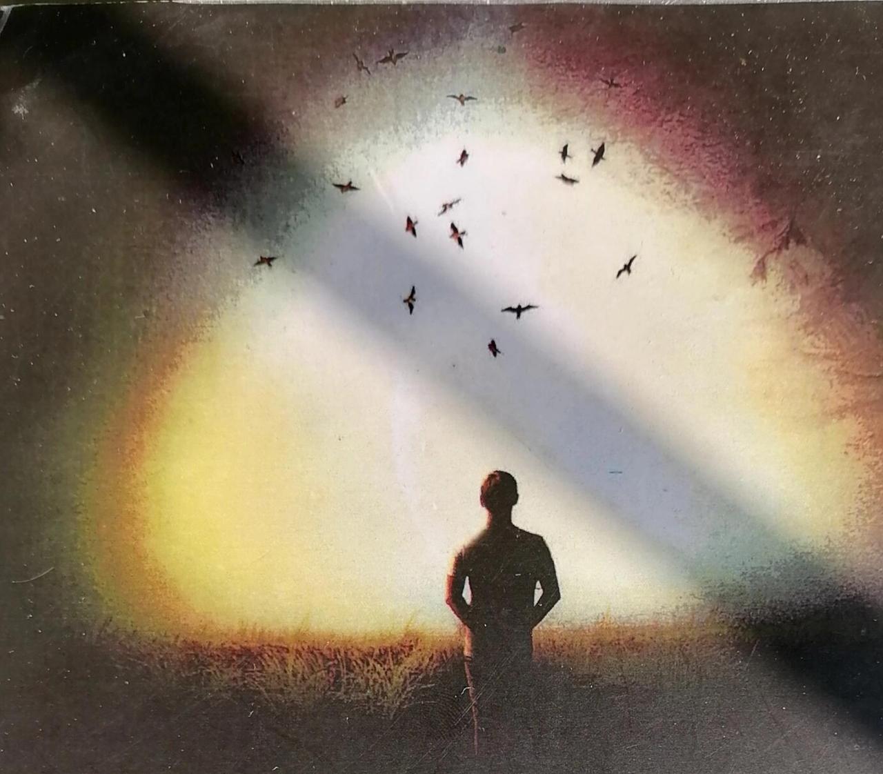 经历过濒死感的人。
二姑的儿子，我的表哥。
在2017年夏天，因其家族遗传性心脏