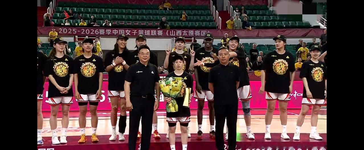 WCBA总决赛G5决战落幕，山西女篮冲击三连冠失利，四川女篮时隔一年再度登顶，这