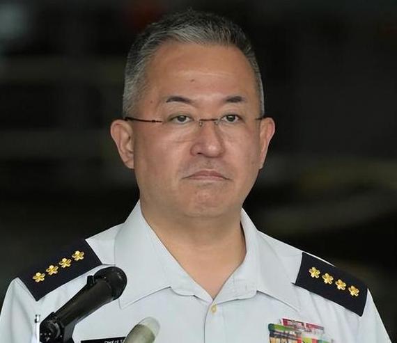 日本自卫队统合司令官、海军大将南云宪一郎说，万一中国和日本像乌克兰跟俄罗斯那样陷