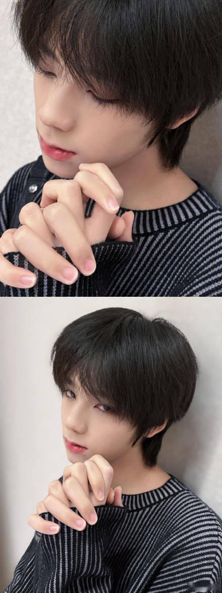 王橹杰空降 橹橹空降名场面🈶！闪现 评论区，颜值惊艳值拉满，荣耀进阶之路超亮眼