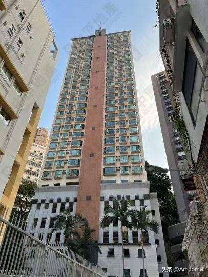 大坑道笋盘三房带车位
​
​大坑道19號，發展商為菱電物業，於1994年12月開