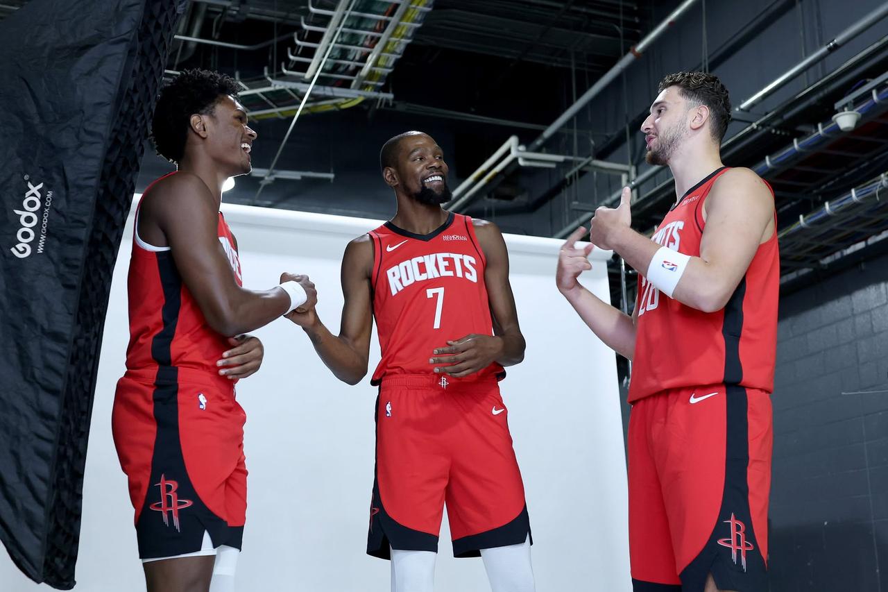 美媒评NBA新赛季7档争冠梯队！火箭第2档，4队领跑联盟
看NBA上咪咕视频，C