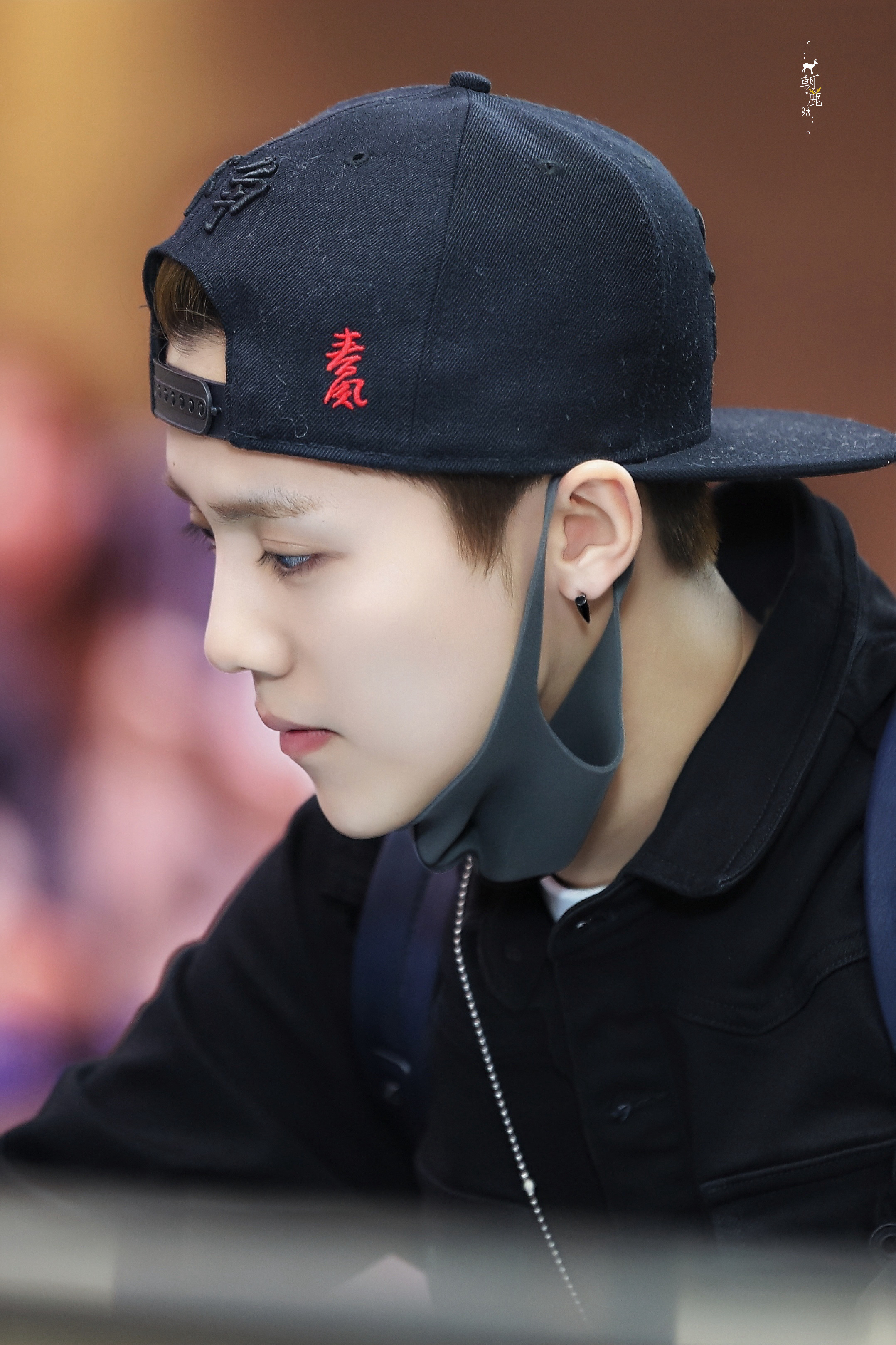 鹿晗这个脸我不晓得拿什么输