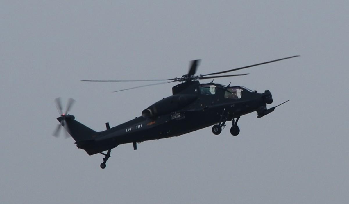 2012年中国航展LH-101号直10照片

2012年11月17日，第九届中国