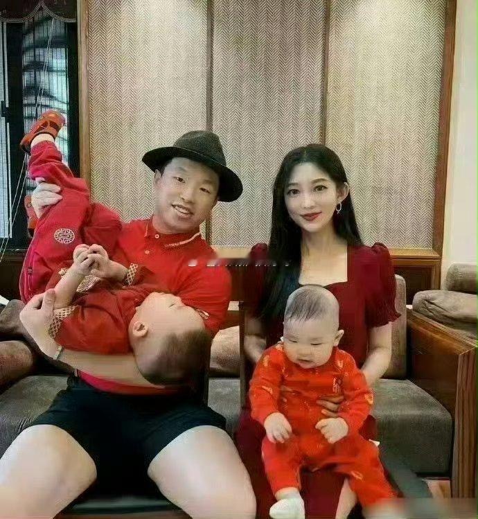 不得不承认这基因真的太强了，这么漂亮的媳妇都无法撼动 