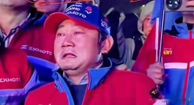 张雪说，其实我们国内的豪爵做踏板车已经做的非常非常的好。好到什么程度，毫不夸张的