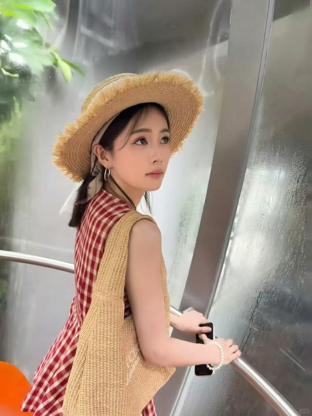 电视剧半是蜜糖半是伤[超话]  江海奔流不息🌊我的陪伴岁岁不曾停歇白鹿 🥀白