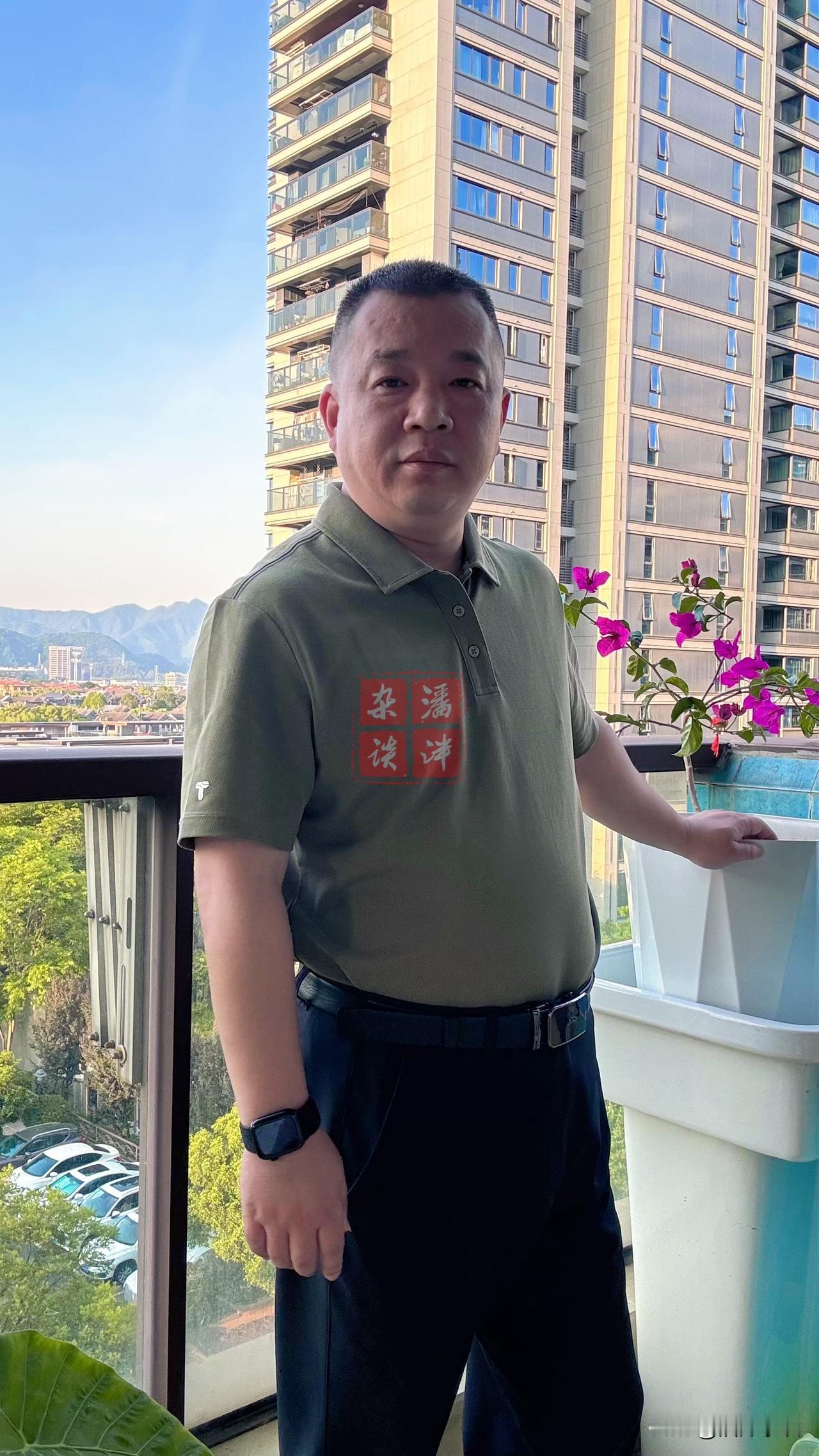 要像像春天一样活着，
充满生机与希望，在万物复苏中，
绽放属于自己的光芒。
五一